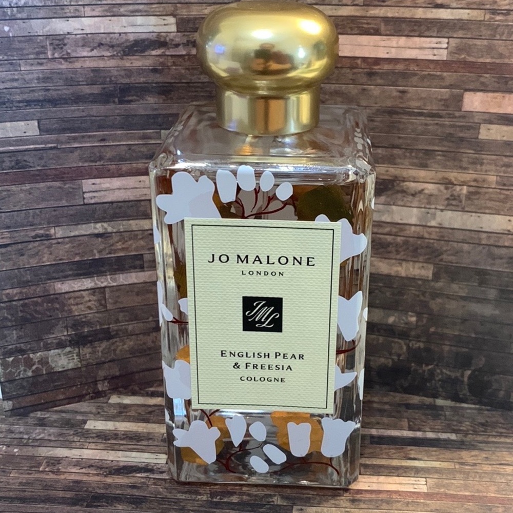 2021 Jo Malone’s Limited Edition English Pear & Freesia Decorated Cologne